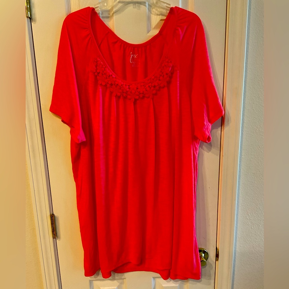 Beautiful vibrant pink/coral top